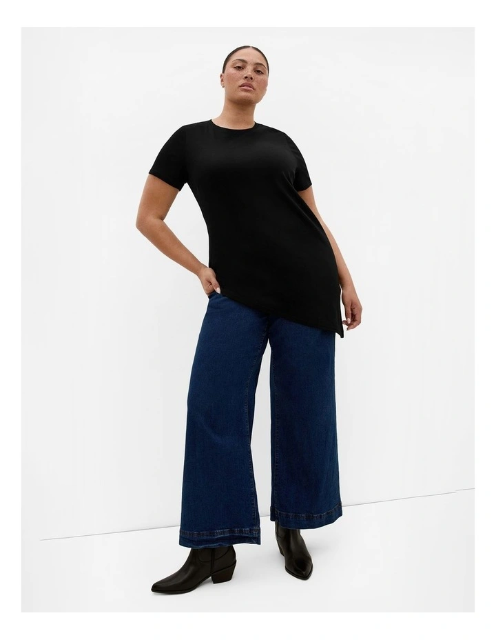 Angled Hem Cotton Tee in black image 1