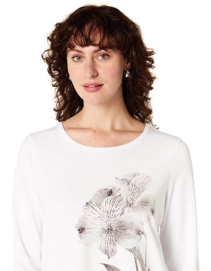 Keira Tee image 5