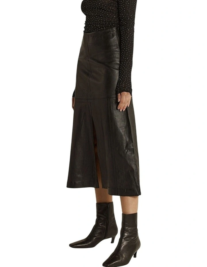 Brae Leather Midi Skirt in HighinRise Black image 4
