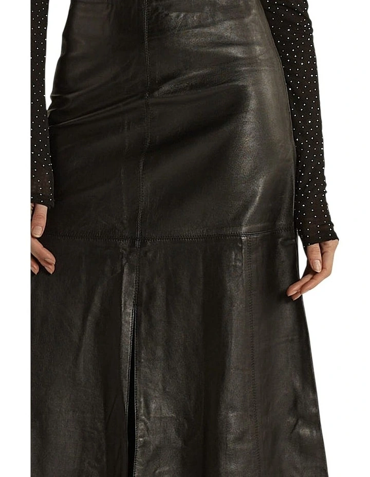 Brae Leather Midi Skirt in HighinRise Black image 5