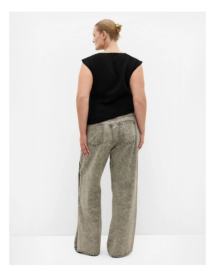Plus Size Jett Pleat Detail Top in Black image 2