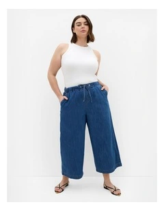 Plus Size Tiana Cotton Denim Crop Pant in Light Wash