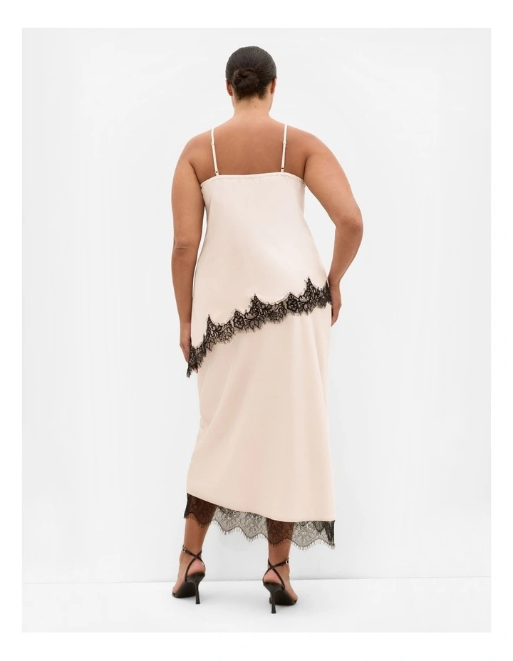 Plus Size Orielle Contrast Lace Hem Skirt in Champagne image 2