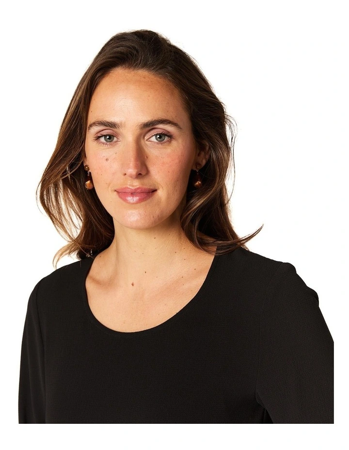 Willa Top image 4