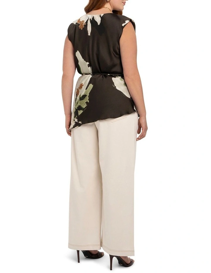 Elley Top in Black image 2