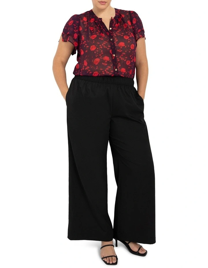Mia Pant image 1