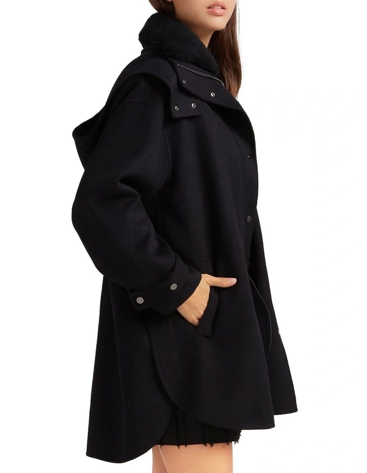 Heavy Hearted Detachable Hooded Coat in Black image 2
