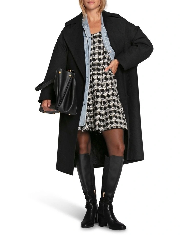 Adventure Lifetime Coat in Black image 5