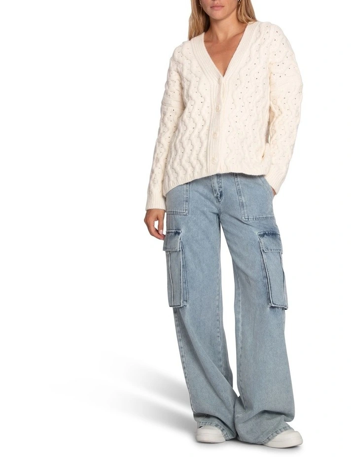 Sugar Plum Chunky Cardigan in Cream image 4