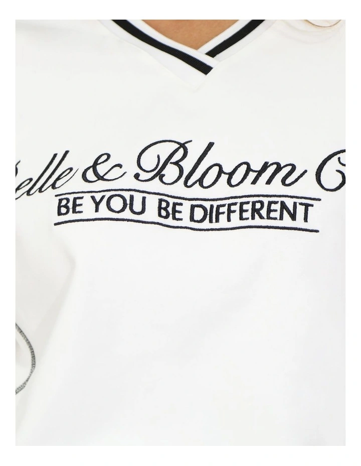 Cool Shot Oversized T-Shirt in White image 6