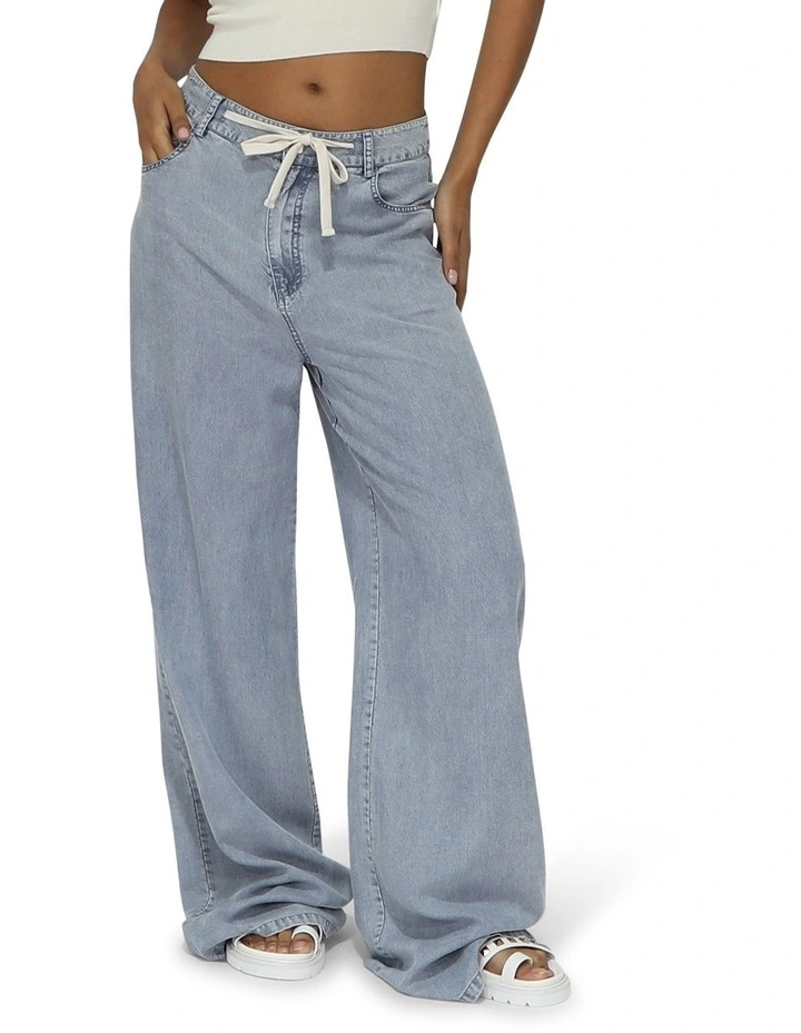 Set On You Wide Leg Pant in Stonewash image 4