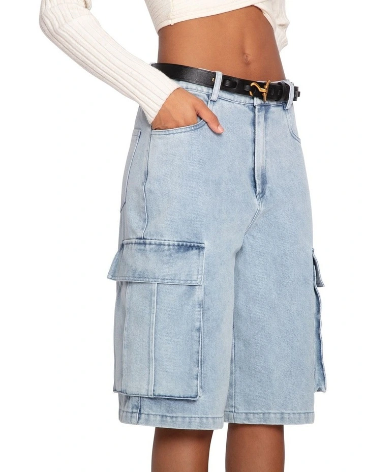 Skater Girl Short in Stonewash image 1