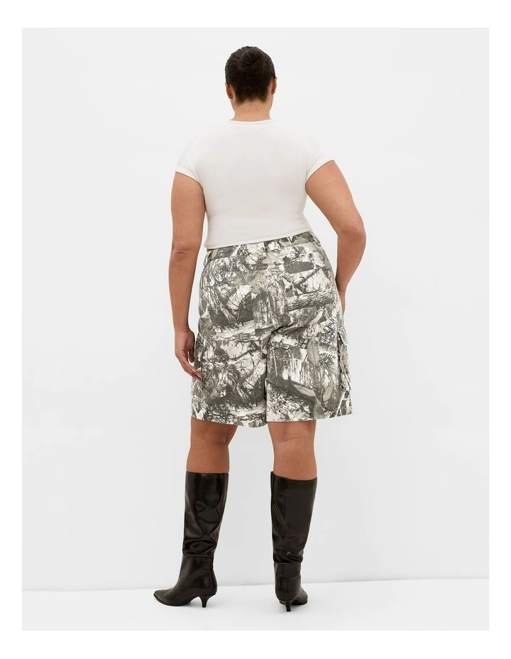 Plus Size Camo Relaxed Cotton Cargo Jort in Khaki Wash image 2