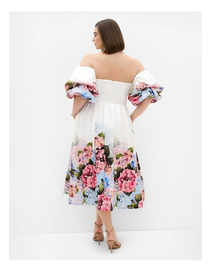 Plus Size Rosa Border Print Puff Sleeve Midi Dress in White image 2