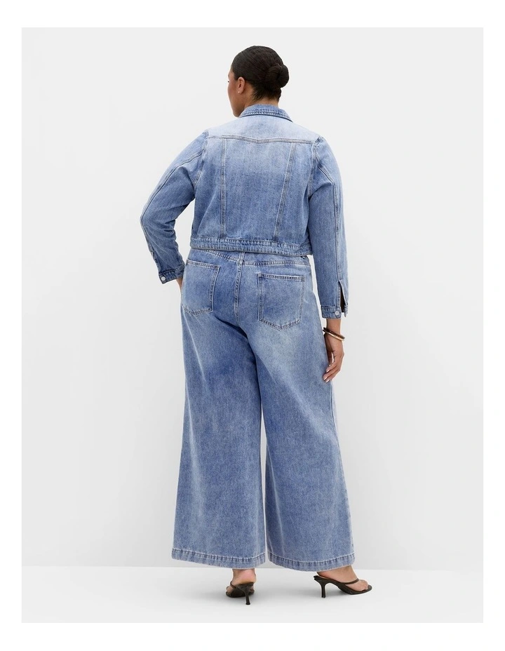 Plus Size Clara Denim Jacket in Light Wash image 2