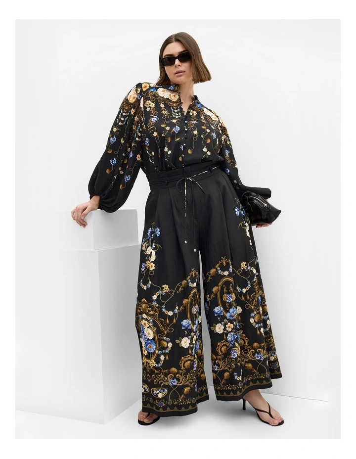 Plus Size Cassie Border Print Wide Leg Pant in Black image 3