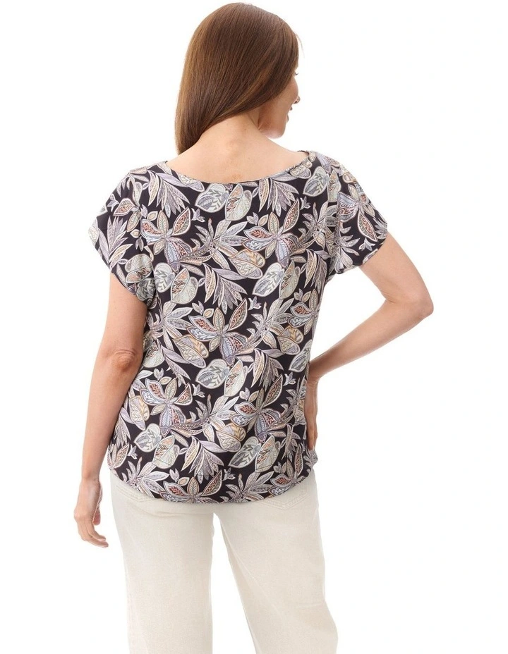 Delta print top in Black image 2