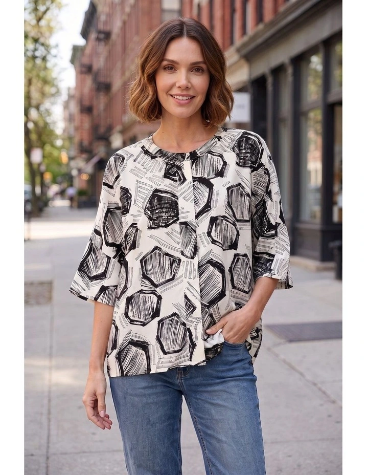 Stella extended sleeve blouse in Black image 3