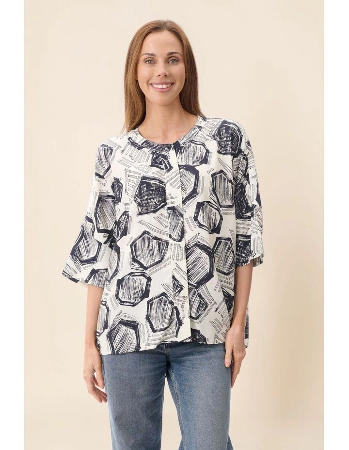 Stella extended sleeve blouse in Black image 4