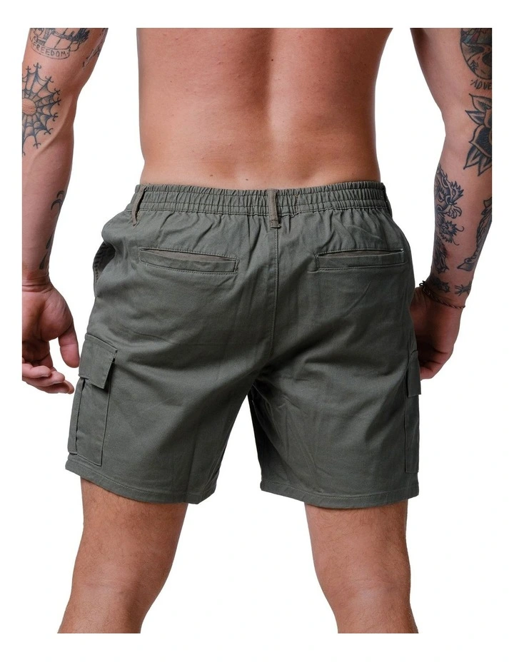Classic Cargo Shorts in Green image 4