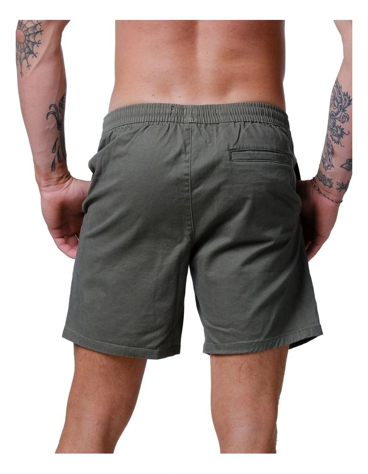 Drop Embroidery Shorts in Green image 5