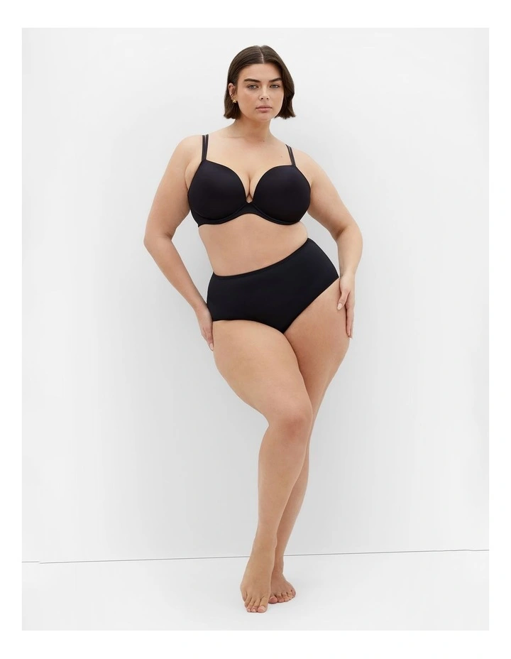 Wireless Maternity Bra in Black image 1