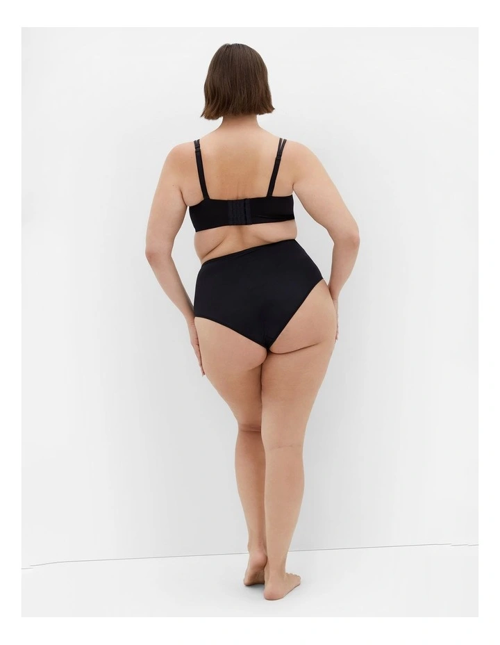 Wireless Maternity Bra in Black image 2