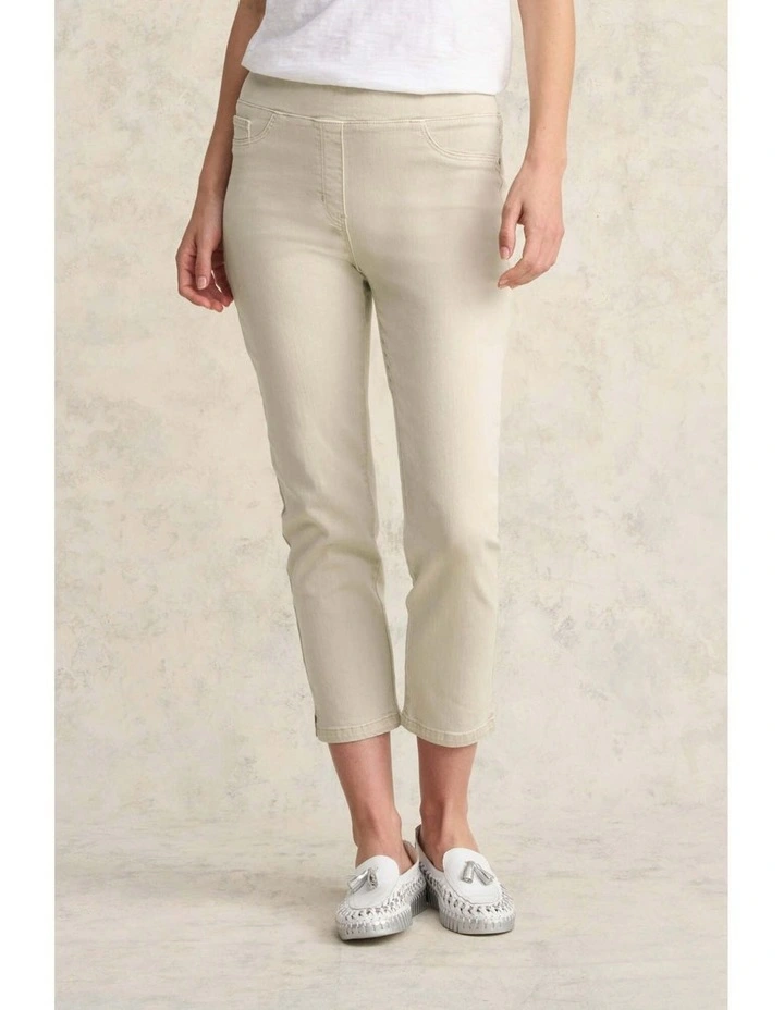 Bengajean(R) 3/4 Slim Leg - Taupe image 1
