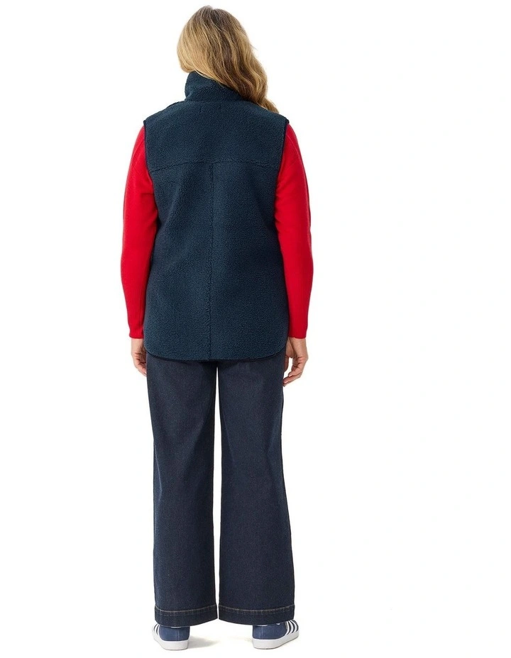 Explore Fleece Longline Zip Vest image 2