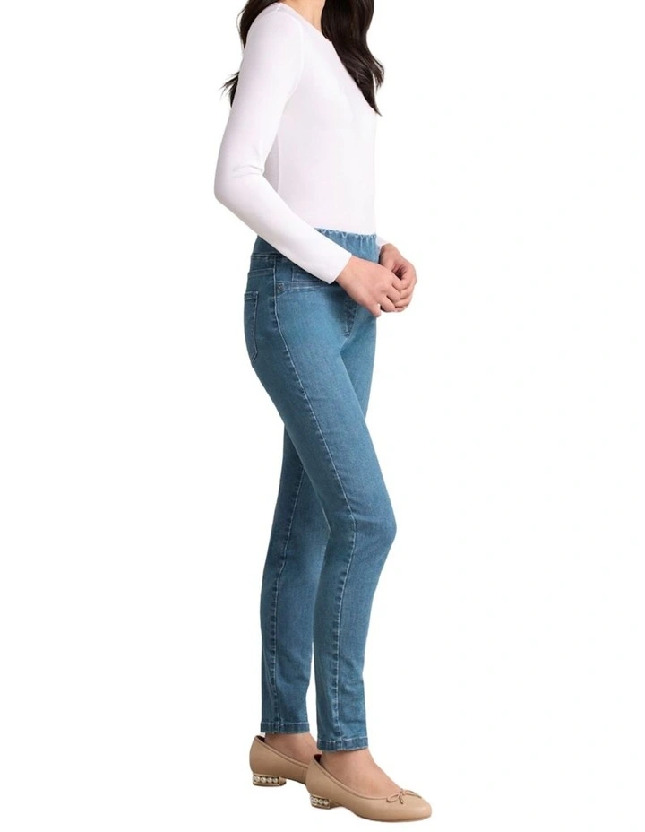 Bengajean(R) Skinny Leg in Light Denim Wash image 4