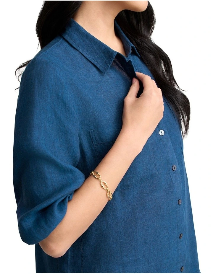 Essential Linen Shirt in Navy Delave image 4