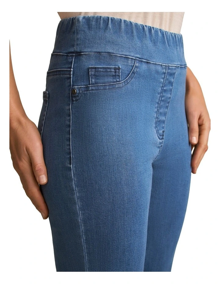 Bengajean(R) 7/8 Straight Leg in Everyday Denim image 4