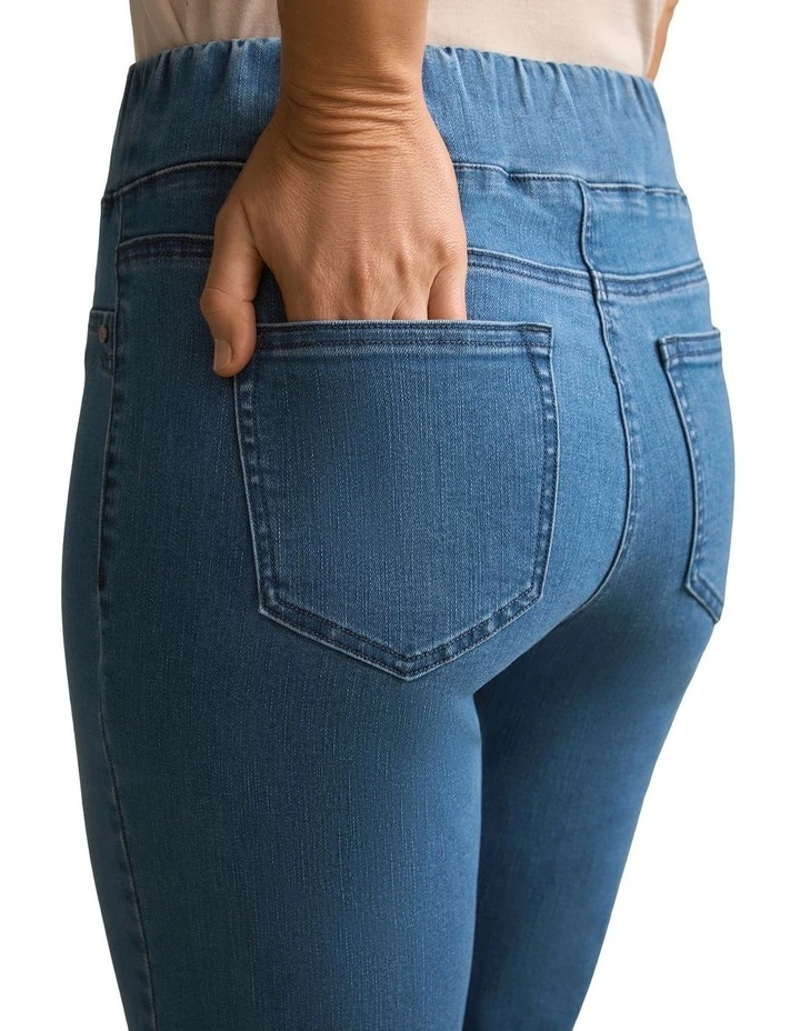 Bengajean(R) 7/8 Straight Leg in Everyday Denim image 5
