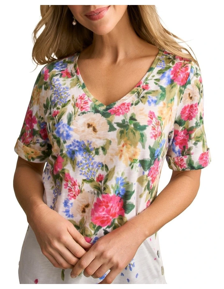 Printed VinNeck TinShirt in Bloom Fall Print image 4