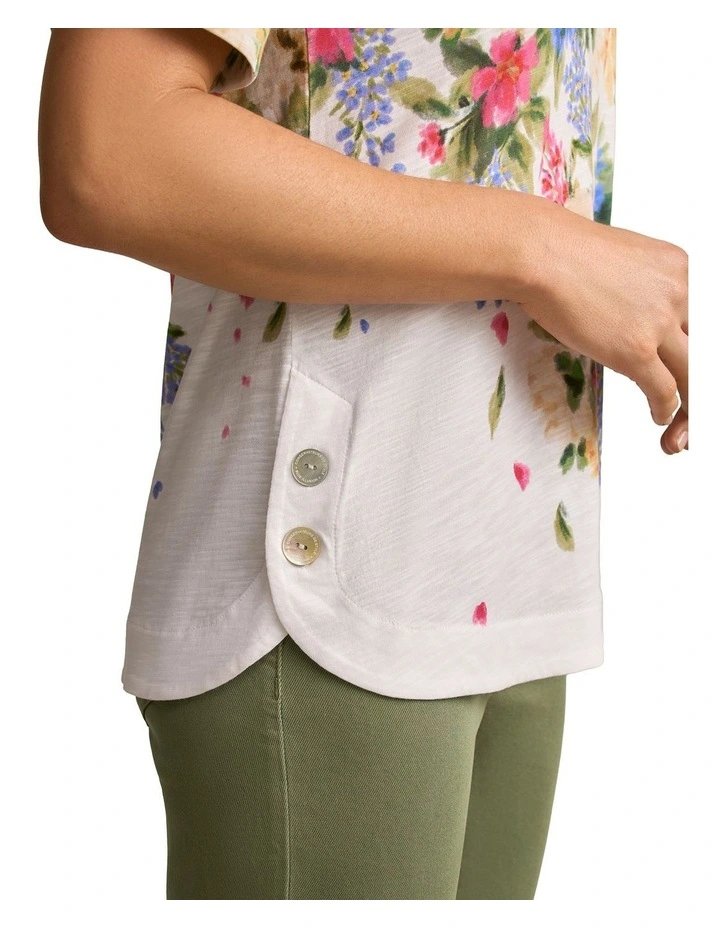 Printed VinNeck TinShirt in Bloom Fall Print image 6
