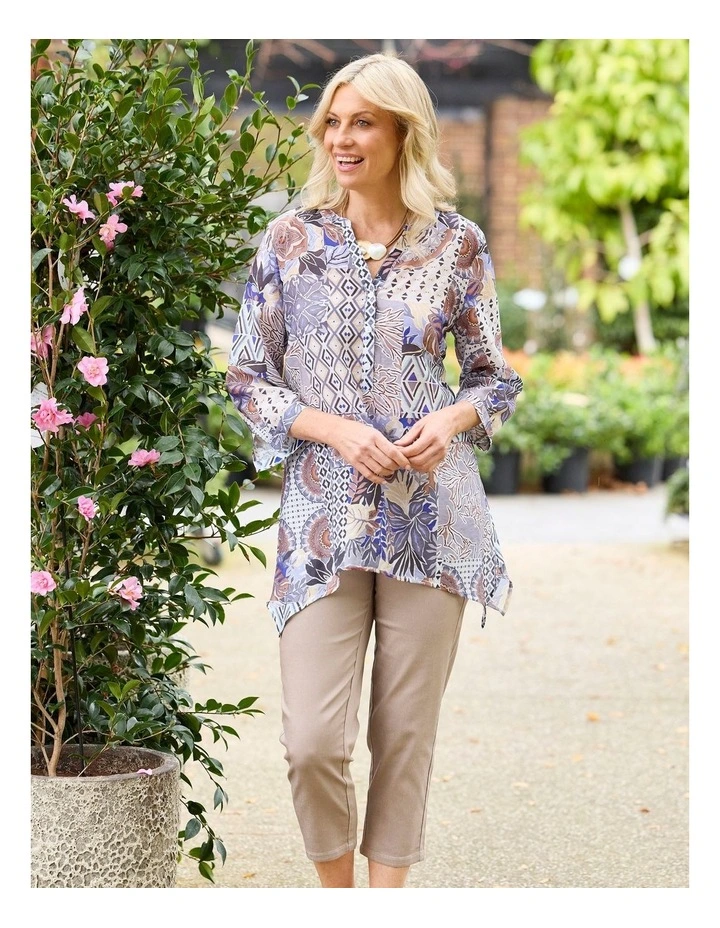 Zac 3/4 Sleeve Sharkbite Blouse image 7