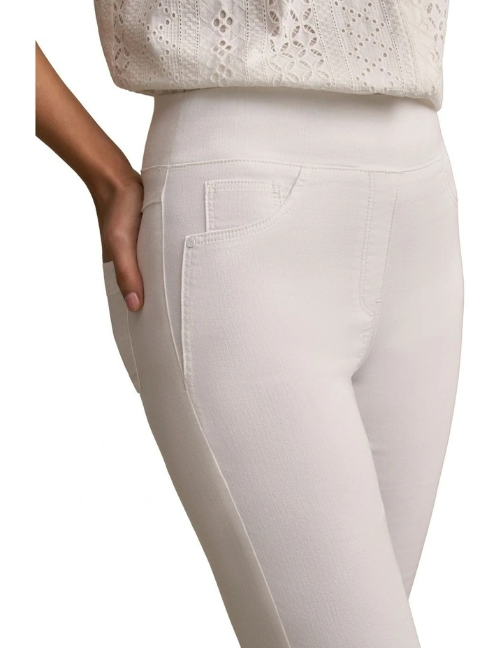 Bengajean(R) Relaxed Bootcut in White image 4