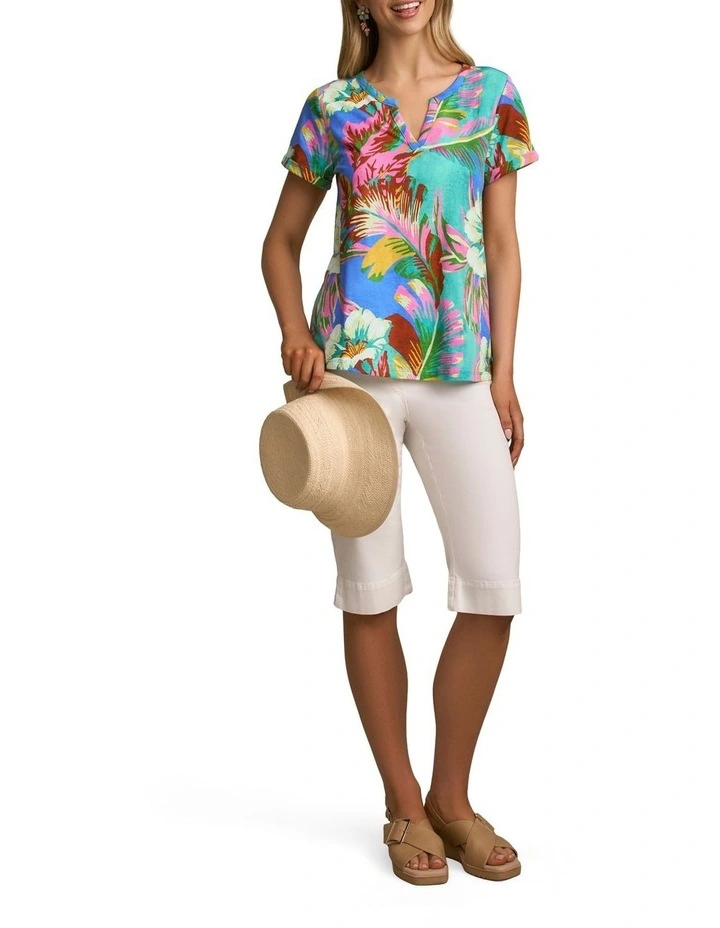 Notch Neck Cotton Tee in Tropics Print image 6
