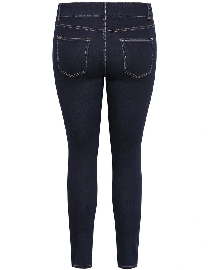 Asha Fit Ultra Skinny Leg Short Jean in Dark Wash image 4