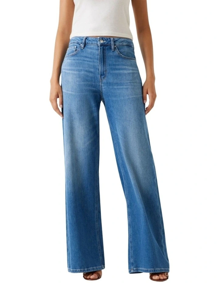 Mid-Rise Bellflower Wide Leg Jeans in Blue image 2