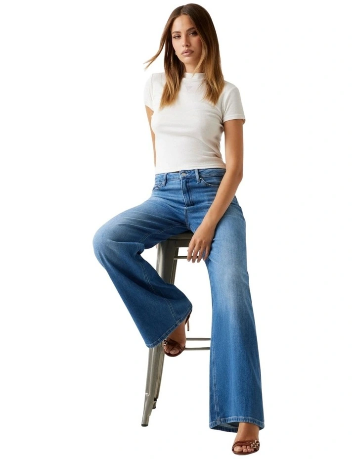 Mid-Rise Bellflower Wide Leg Jeans in Blue image 3