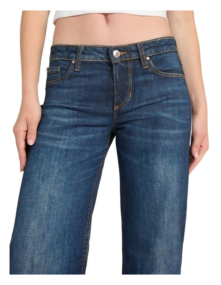 Eco Low Rise Slouchy Jeans in Medium Wash image 4