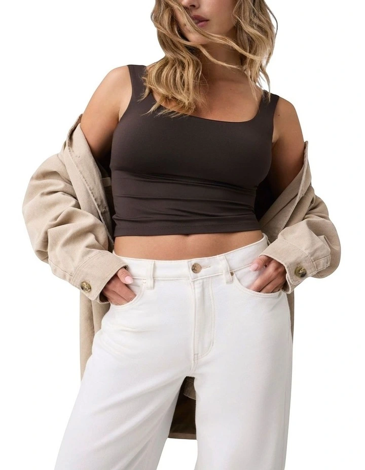 Mid-Rise Wide-Leg Ankle Jeans in White image 5