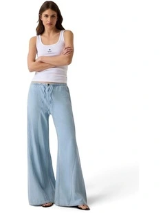 Low-Rise Twisted Extra-Wide Jogger Jeans in Light Blue