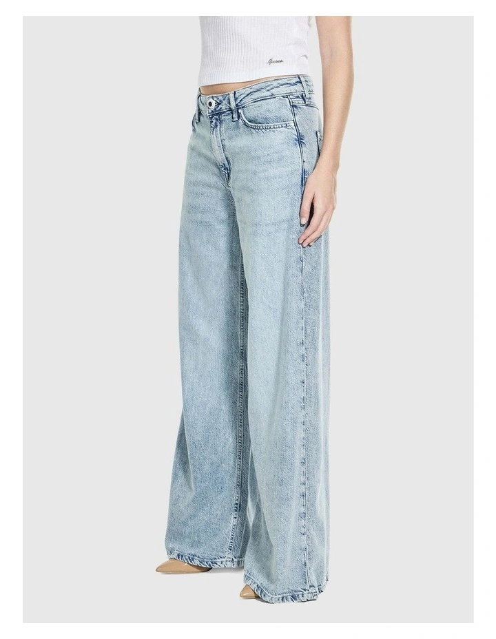 Mid-Rise Bellflower Wide Leg Jeans in Light Wash image 3