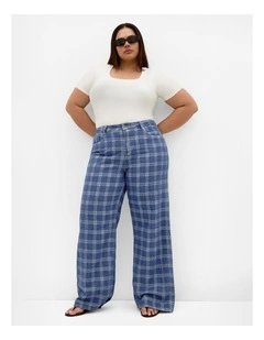 Plus Size Harley Fit Kayla Plaid Regular Jean in Dark Wash