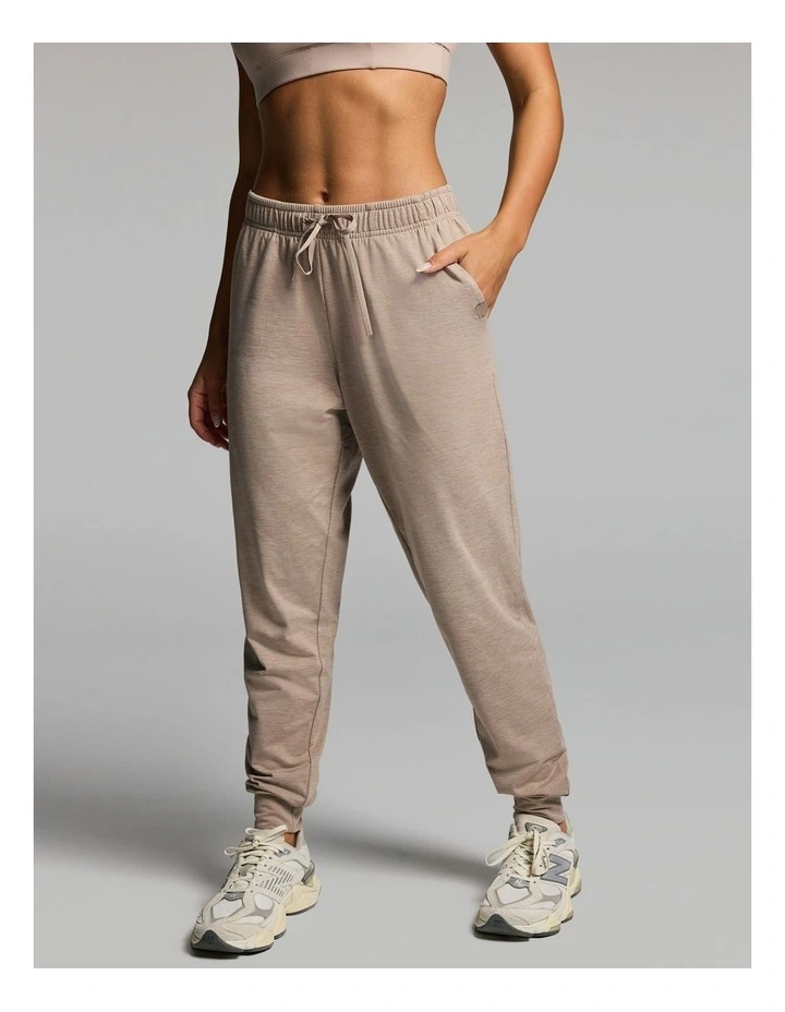 Balance Joggers Latte Marle image 3