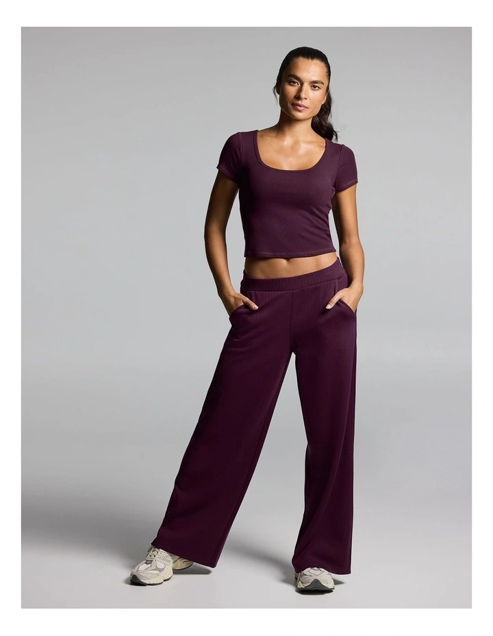 Rib Support Tee Cherry Cola image 5