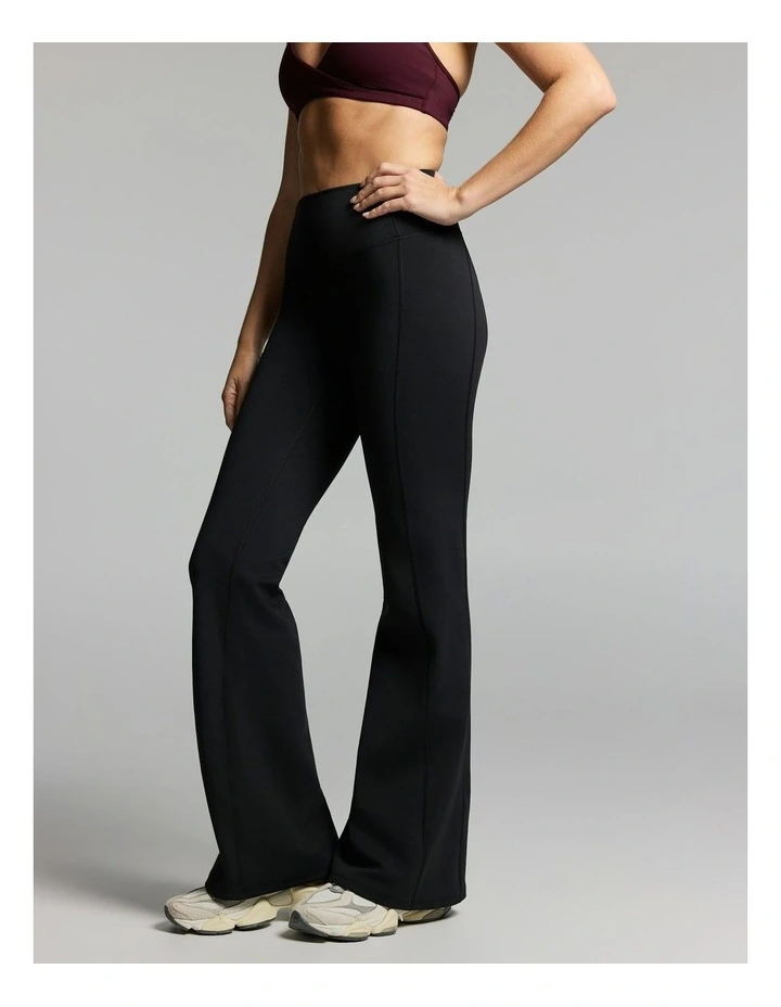 No Front Seam Thermal Flared Tights Black image 3