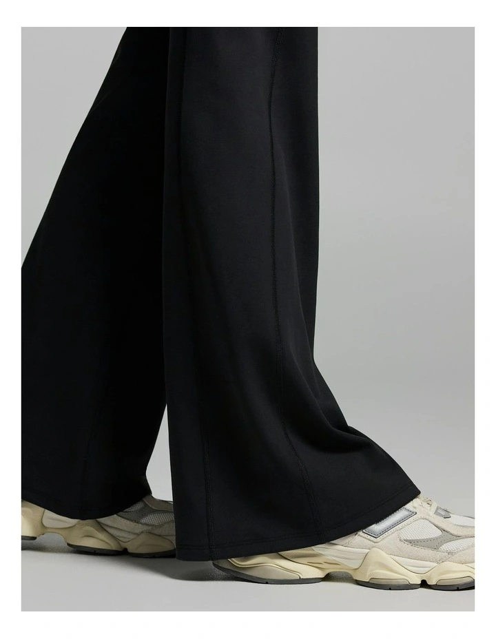 No Front Seam Thermal Flared Tights Black image 4
